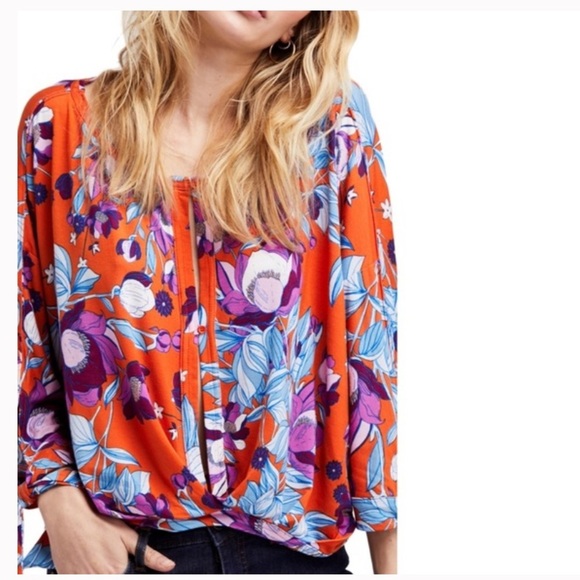 Free People Keepin' On Tee in Bright Red Top Size XS - Picture 1 of 7